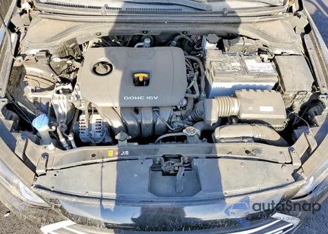 2017 Hyundai Elantra Se z USA, uszkodzony, nr VIN KMHD84LF6HU072693